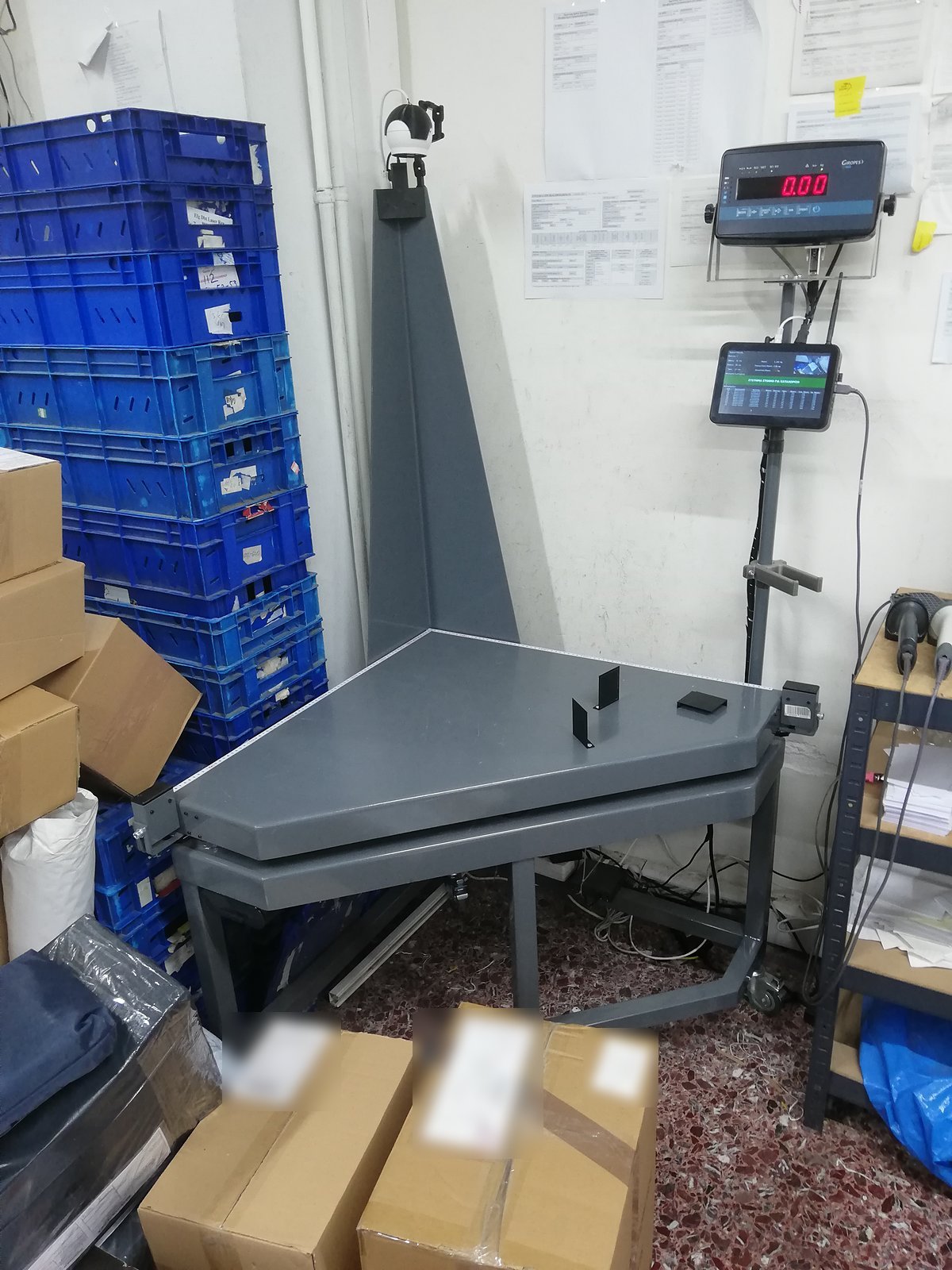 Το pi88c στο ΕΛΤΑ Courier Ομόνοιας και Συντάγματος